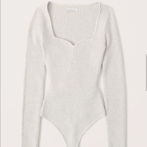 Abercrombie & Fitch Long-Sleeve Sweetheart Sweater Bodysuit